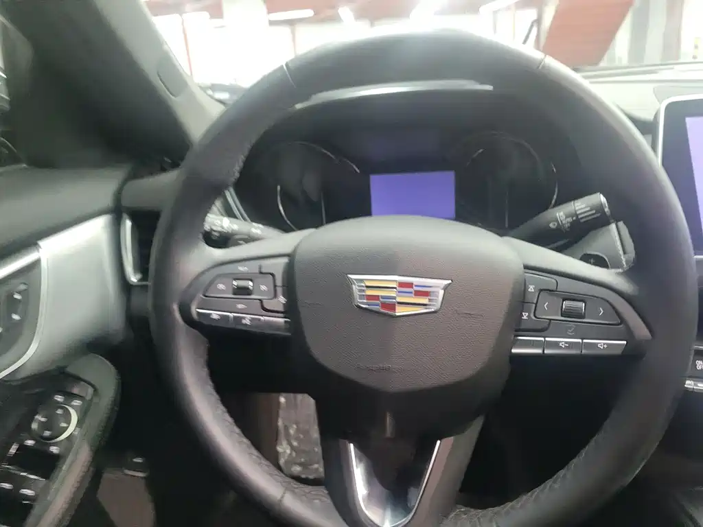Cadillac CT5 28 T Luxury