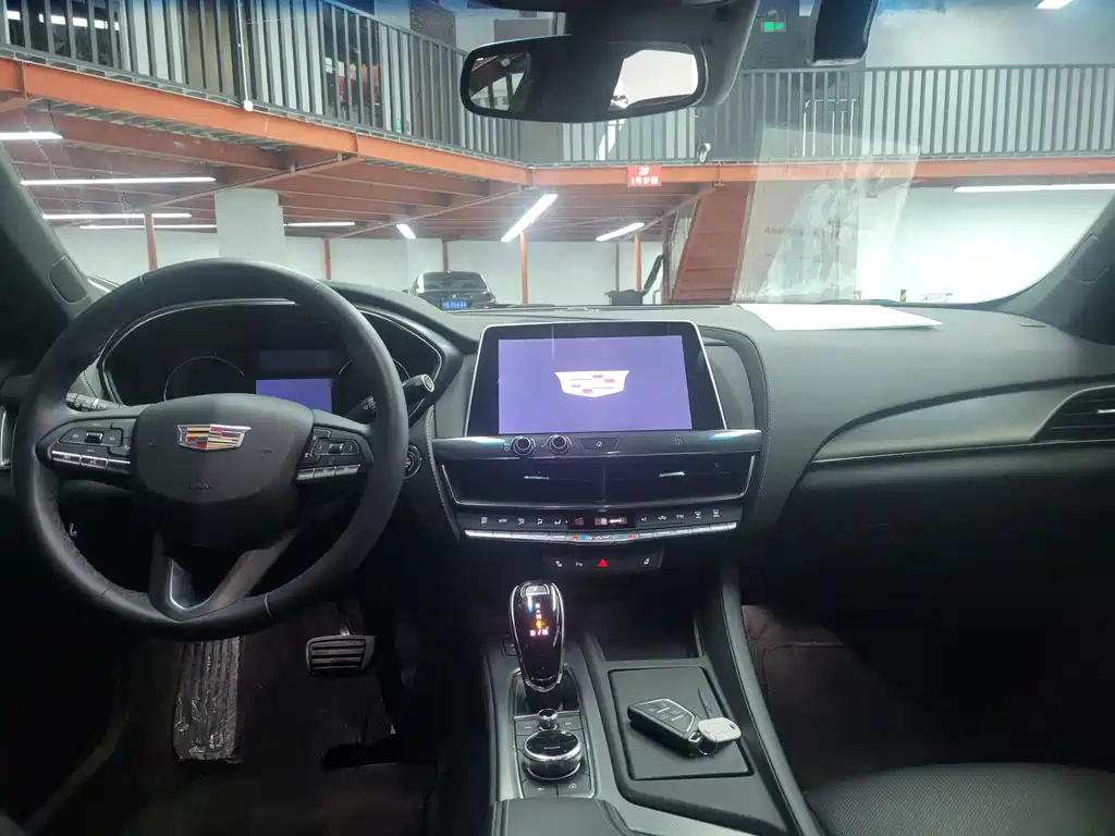 Cadillac CT5 28 T Luxury