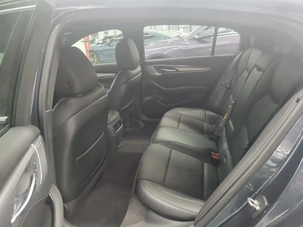 Cadillac CT5 28 T Luxury