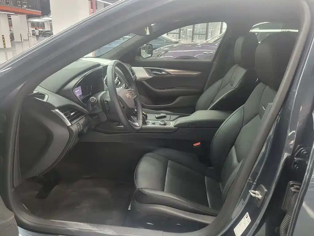 Cadillac CT5 28 T Luxury