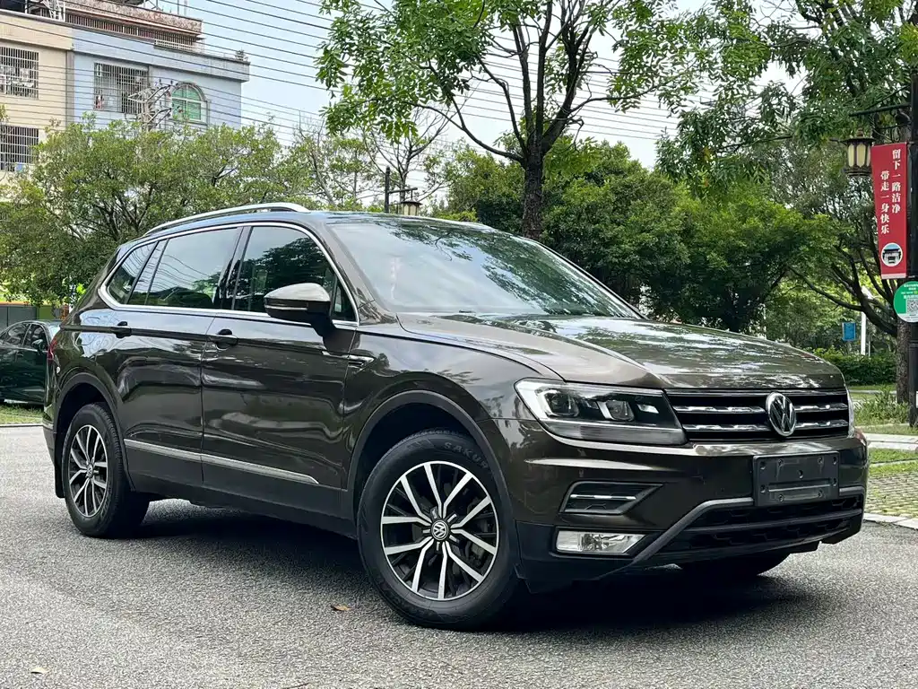 Tiguan L 330 TSI Auto 2 WD Luxury