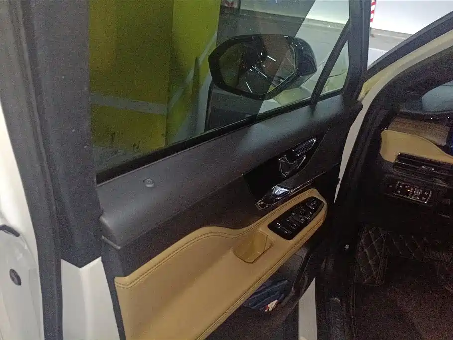 Corsair 2.0 T 2 WD Graceful