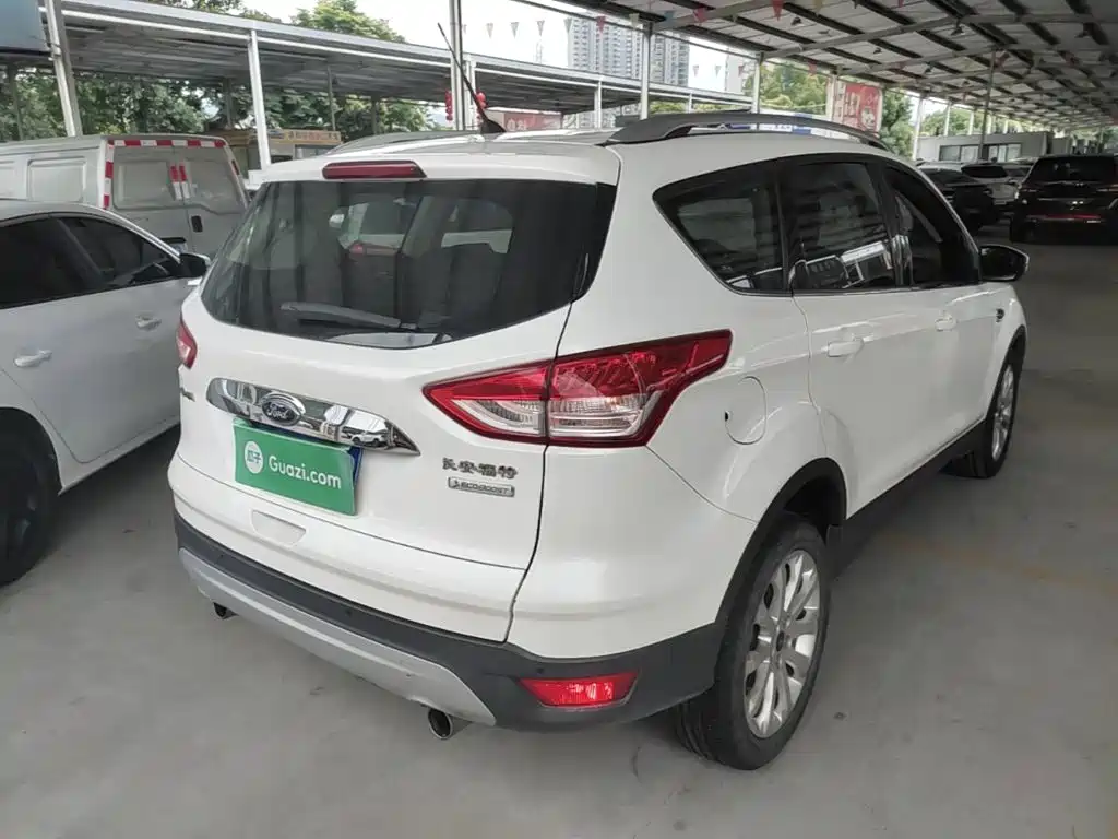 Kuga 1.5 L GTDi 2 WD Style