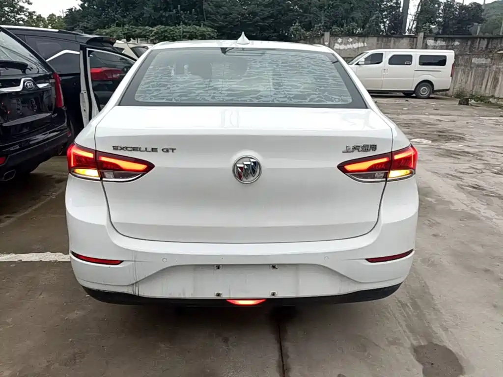 Excelle GT 15 T DCT Elite CN-V