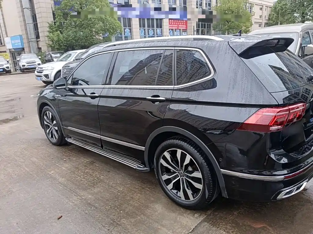 Tiguan L 330 TSI Auto 2 WD R-Line Premium