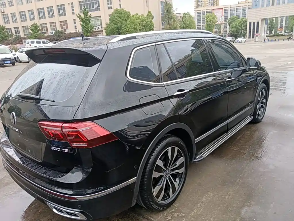 Tiguan L 330 TSI Auto 2 WD R-Line Premium