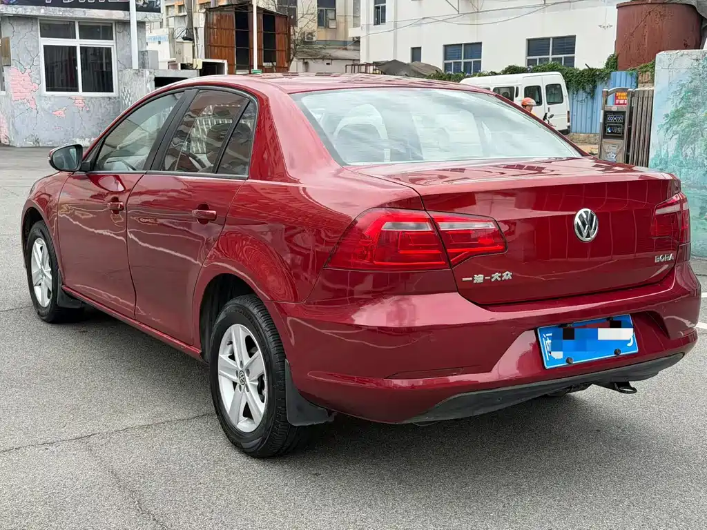 Bora 1.6 L Auto Fashion