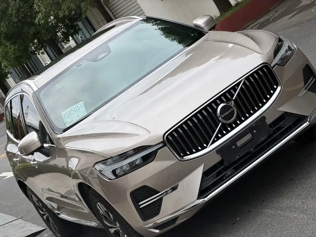 Volvo XC60 B5 4 WD Smart Ease Luxury