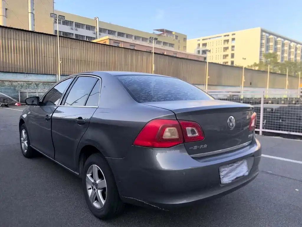 Bora 1.6 L Auto Fashion