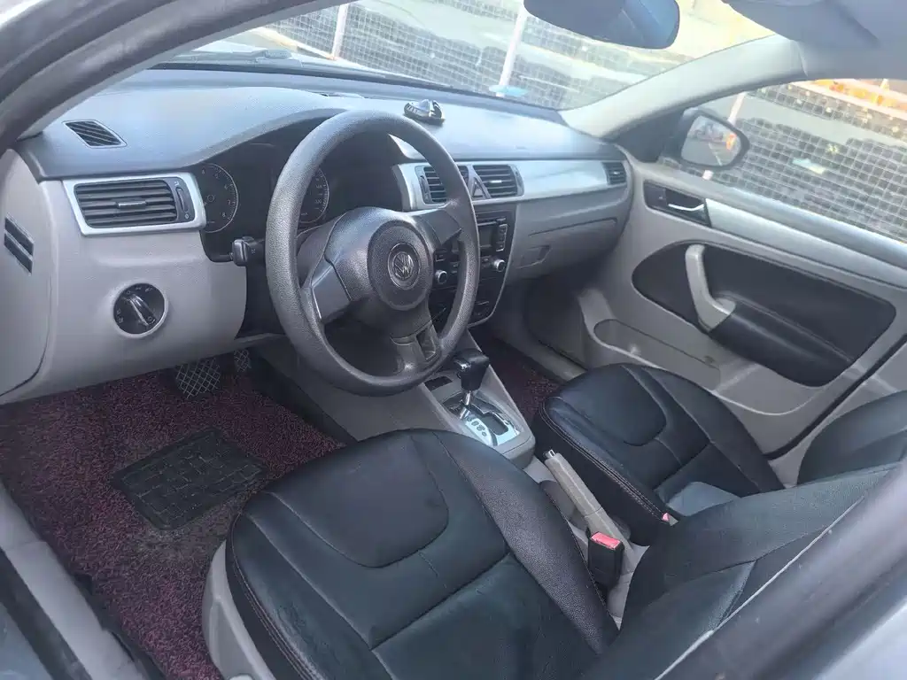 Bora 1.6 L Auto Fashion