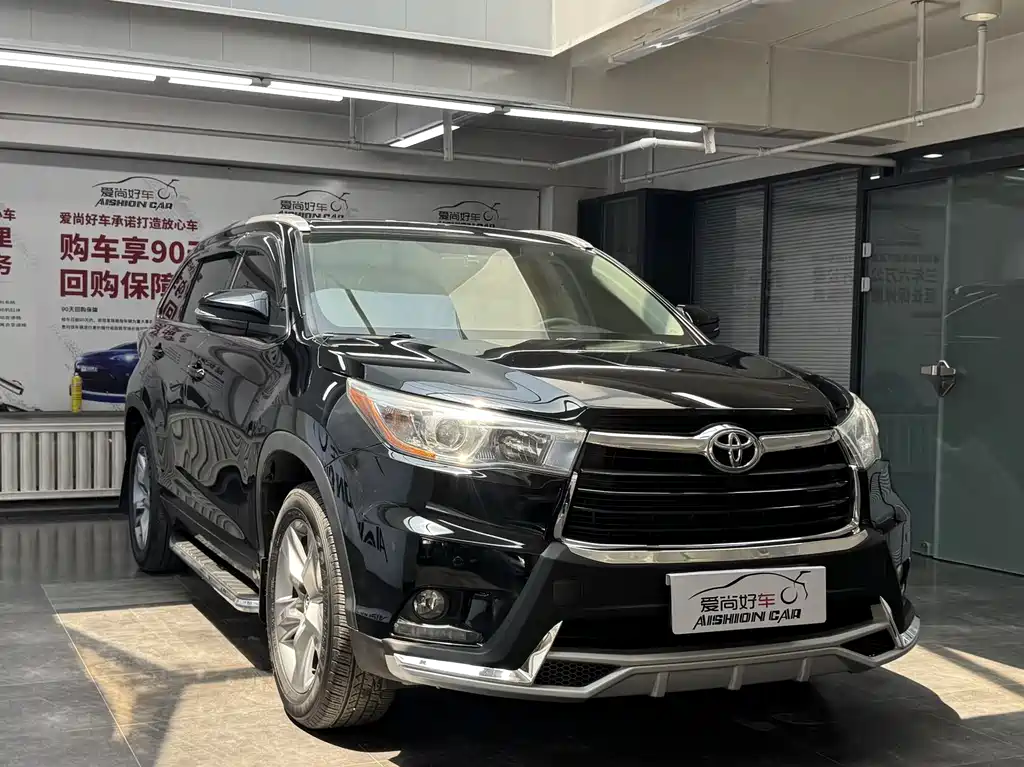Highlander 2.0 T 4 WD Luxury 7-seat