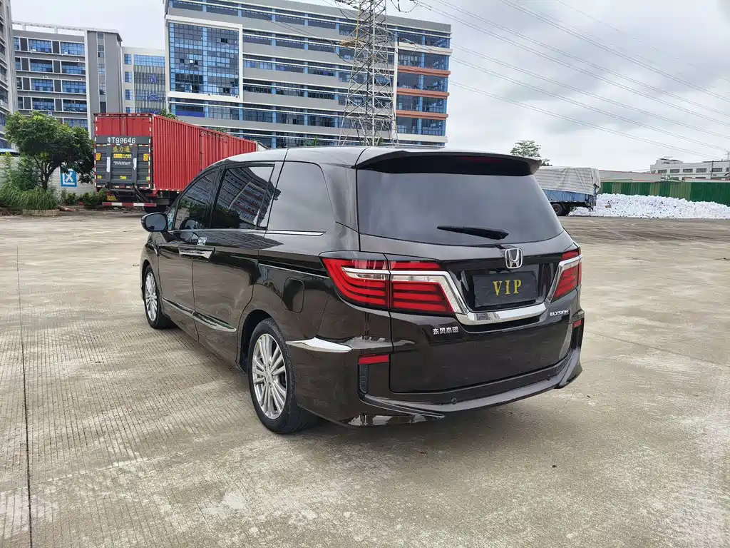 Elysion 2.4 L Supreme