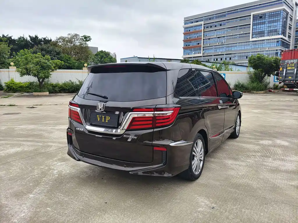Elysion 2.4 L Supreme