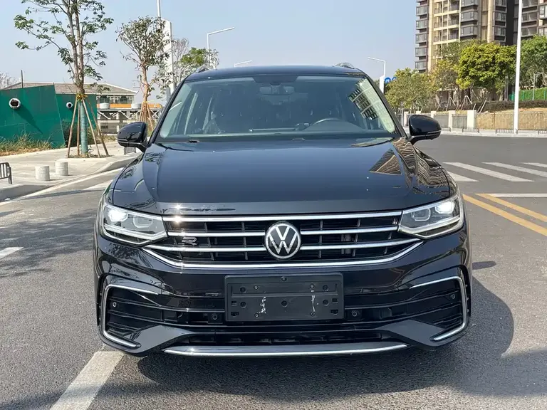 Volkswagen Tiguan L 330 TSI Auto 2 WD R-Line Premium