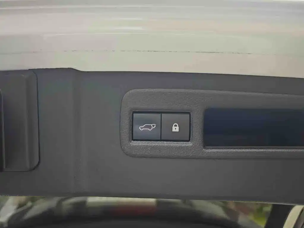 Lexus NX 200 FWD Sharp Travel CN-VI