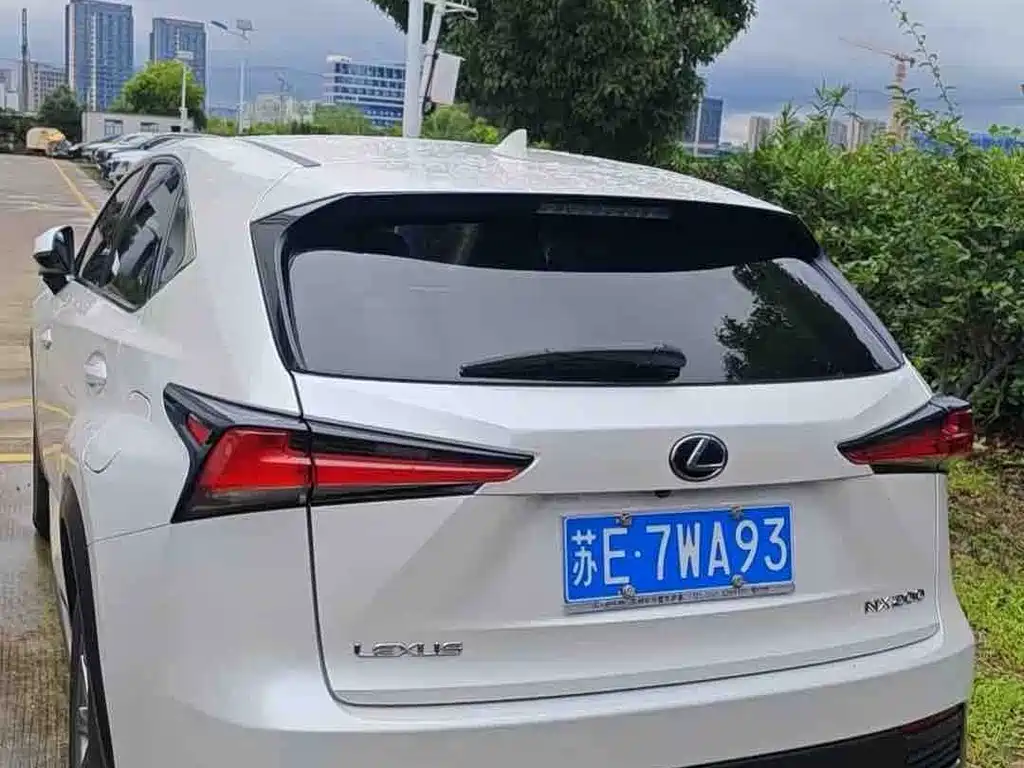 Lexus NX 200 FWD Sharp Travel CN-VI