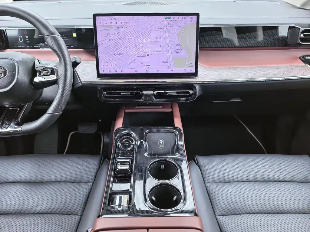 Trumpchi E8 NEV 传祺E8 PHEV 2024款 150 km MAX+