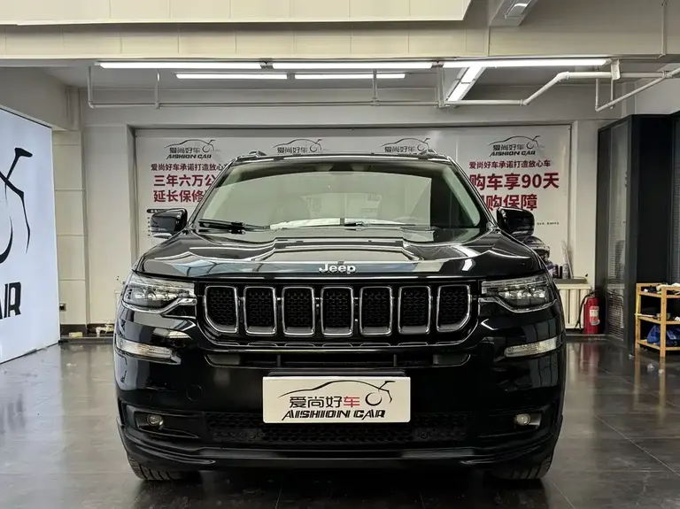 Jeep Commander 2.0 T 2 WD Progressive Enjoyment CN-V