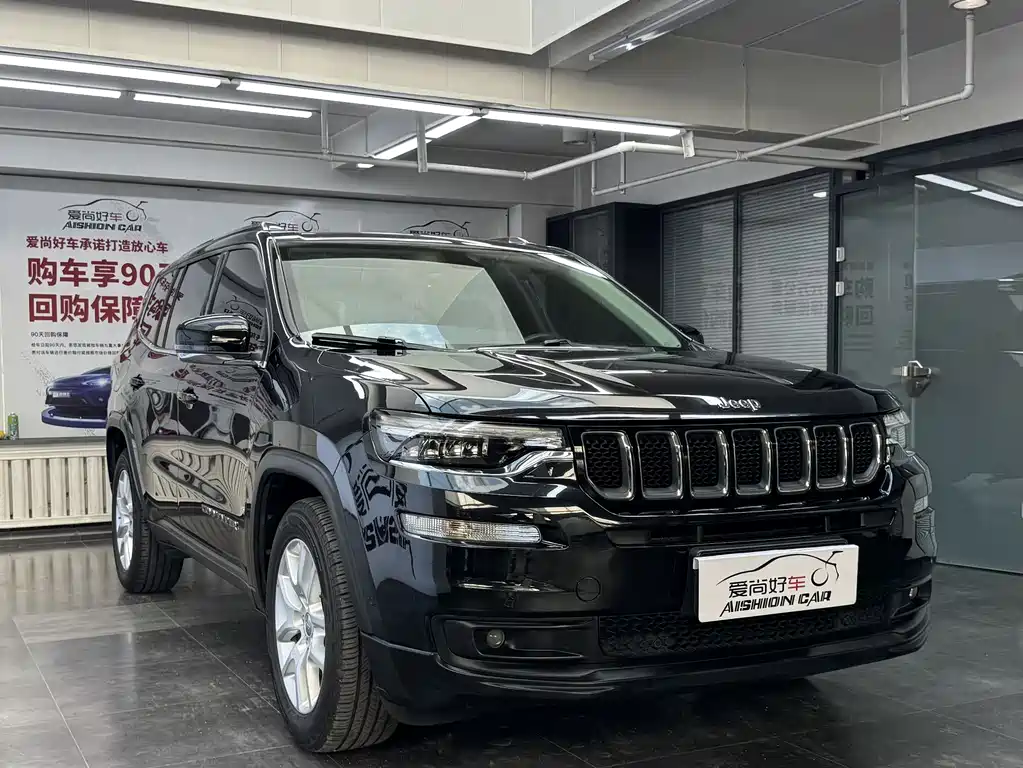 Commander 2.0 T 2 WD Progressive Enjoyment CN-V