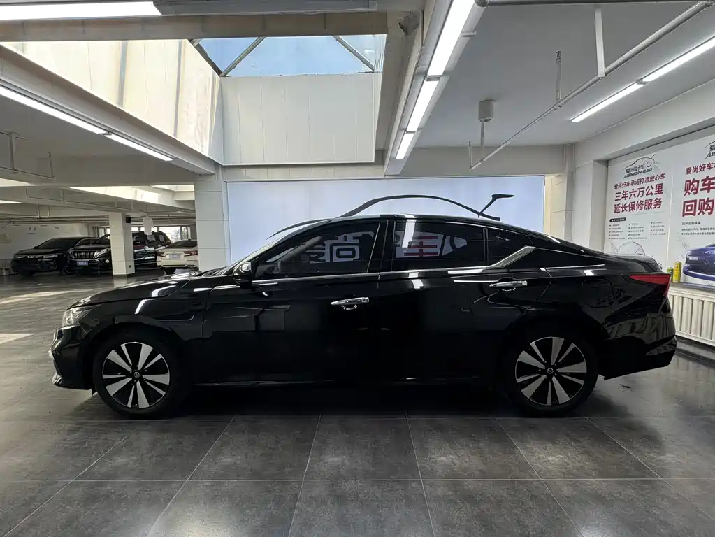 Teana 2.0 L XL Comfort