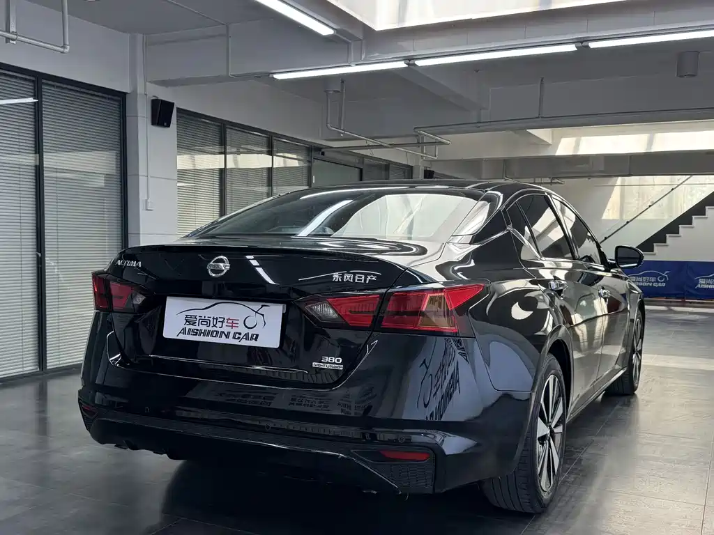 Teana 2.0 L XL Comfort