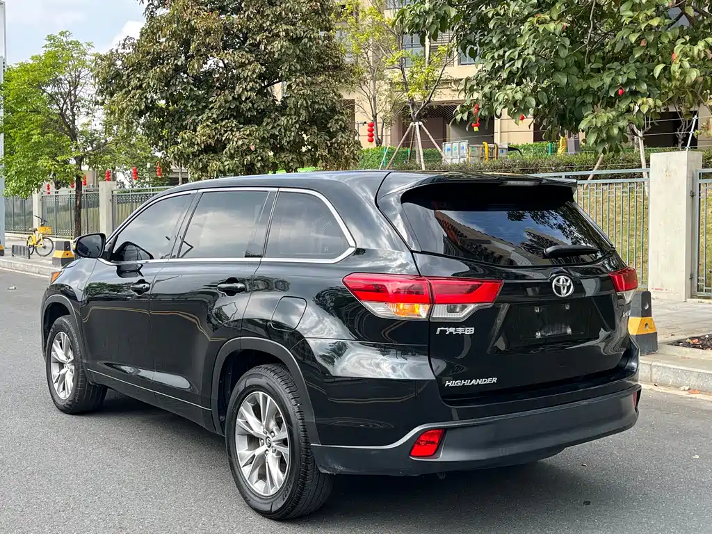 Highlander 2.0 T 2 WD Elite 7-seat CN-VI