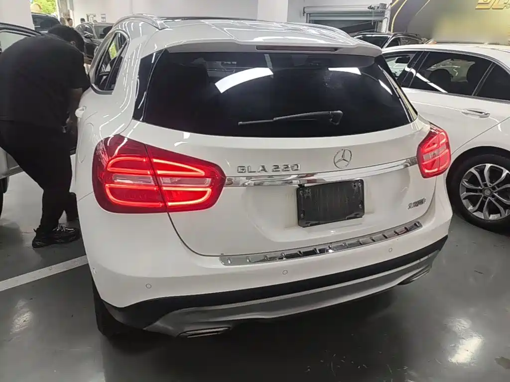 Mercedes-Benz GLA GLA 220 4 MATIC Fashion