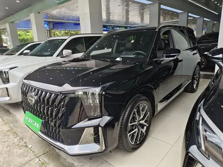 GAC Trumpchi GS8 Dual Engine Series 2.0 TM 4 WD Distinguished (7-seat)