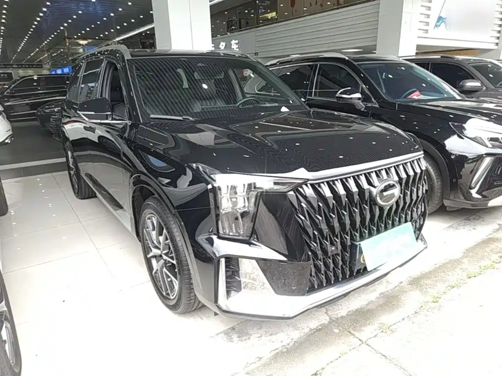 GAC Trumpchi GS8 Dual Engine Series 2.0 TM 4 WD Distinguished (7-seat)