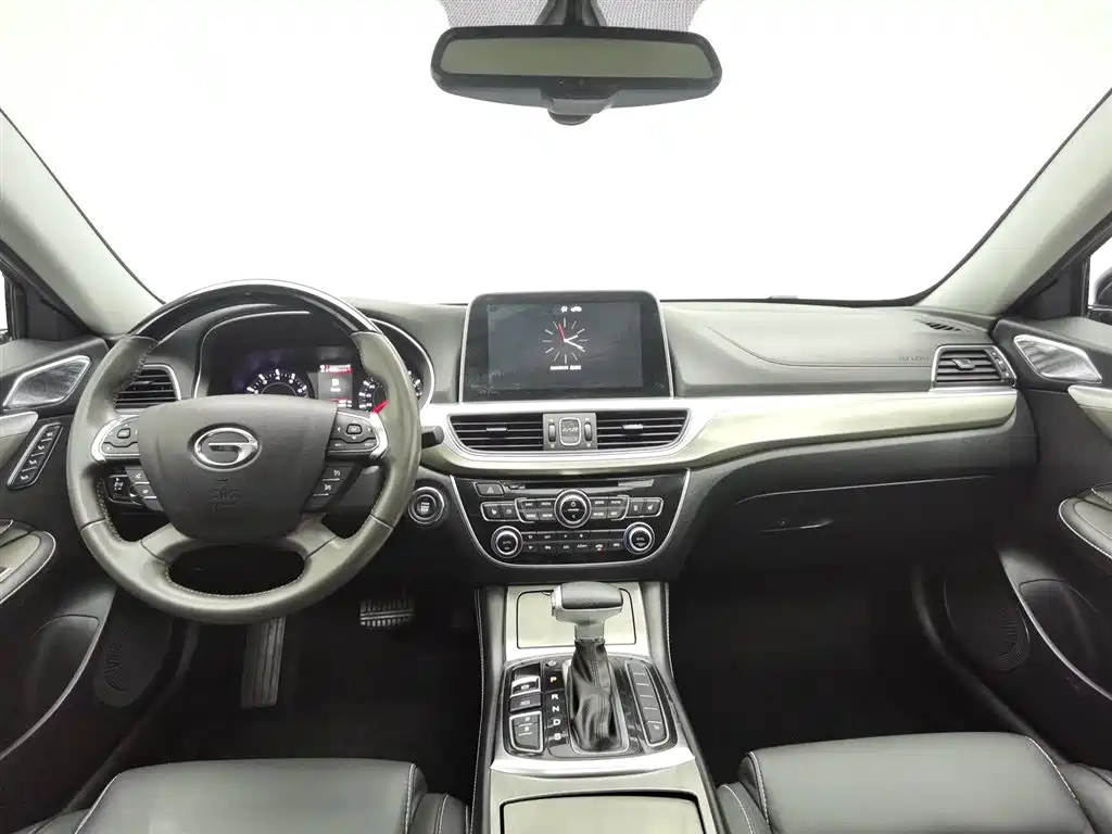 GAC Trumpchi GA8 280 T Premium