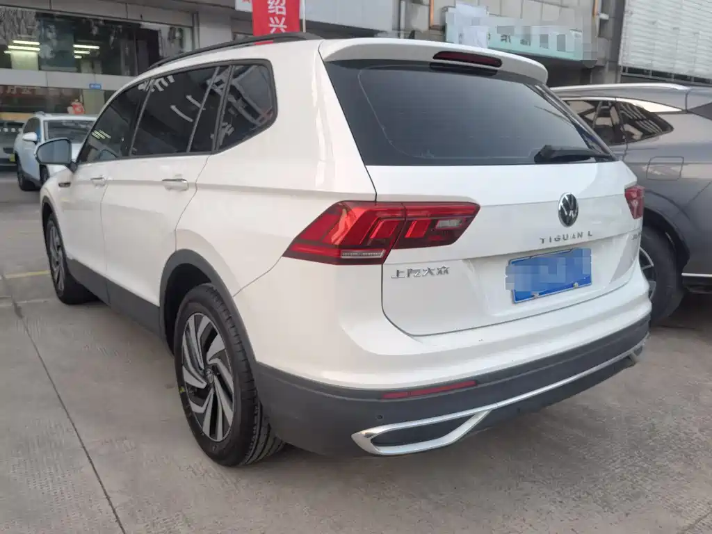 Tiguan L 330 TSI Auto 2 WD Comfort Enjoyment