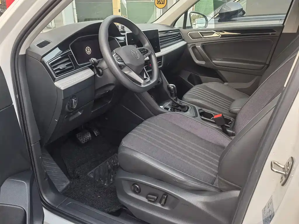 Tiguan L 330 TSI Auto 2 WD Comfort Enjoyment