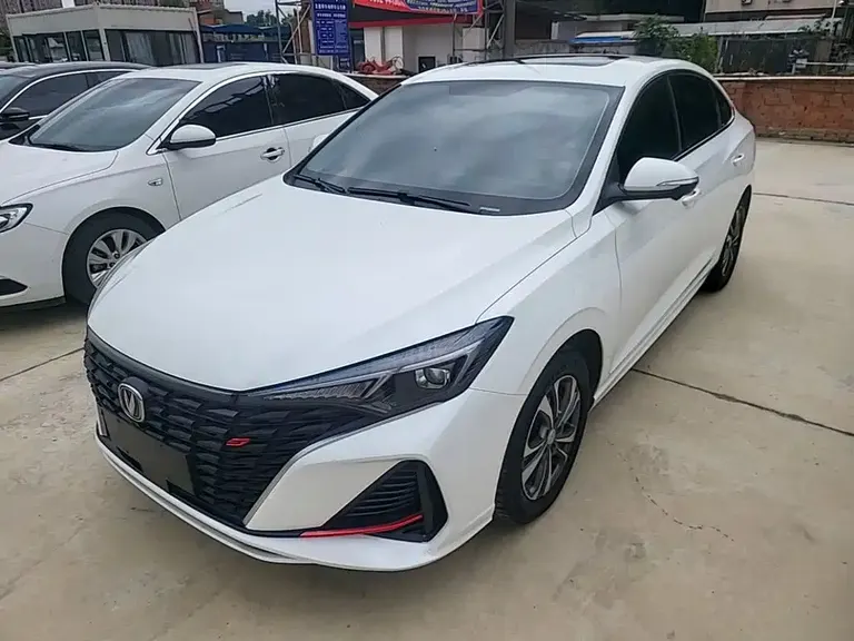 Changan Eado Smooth Enjoyment PLUS Blue Whale NE 1.4 T GDI DCT Distinguished