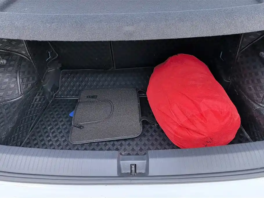T-ROC 300 TSI DSG 2 WD Starlight