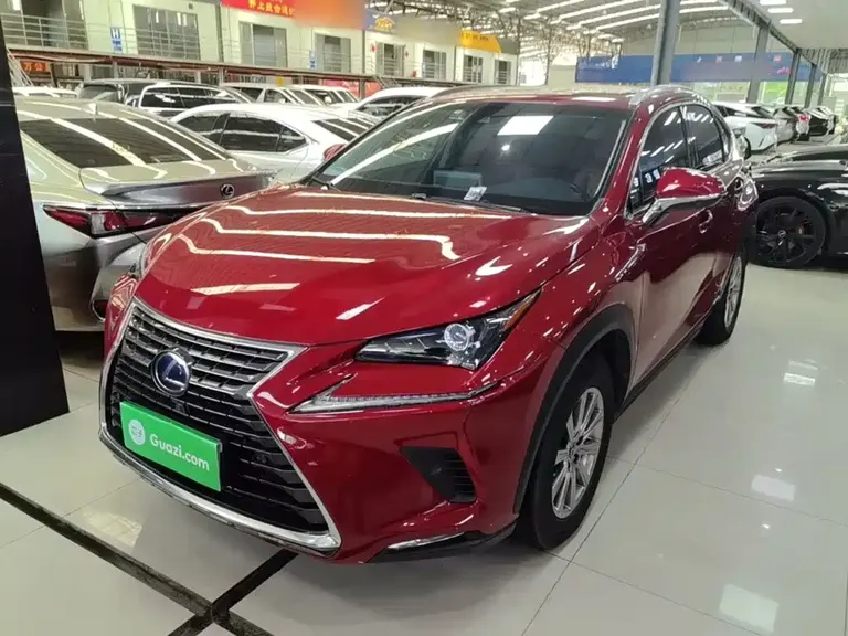 Lexus NX 300 h FWD Sharp Style CN-V