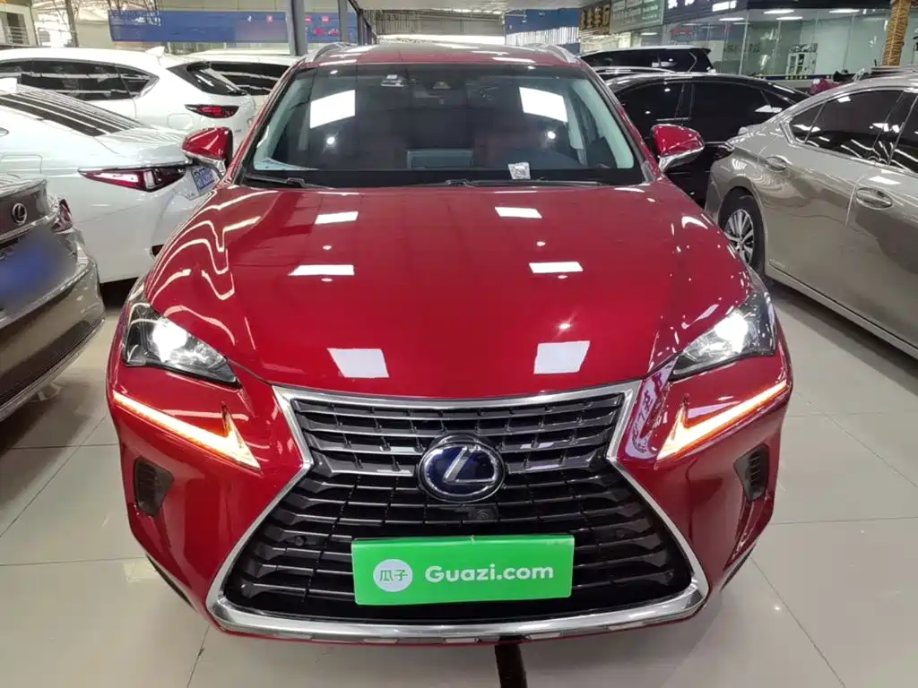 Lexus NX 300 h FWD Sharp Style CN-V