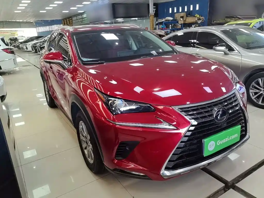 Lexus NX 300 h FWD Sharp Style CN-V