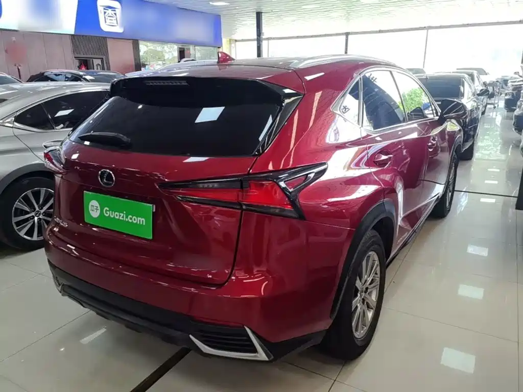 Lexus NX 300 h FWD Sharp Style CN-V