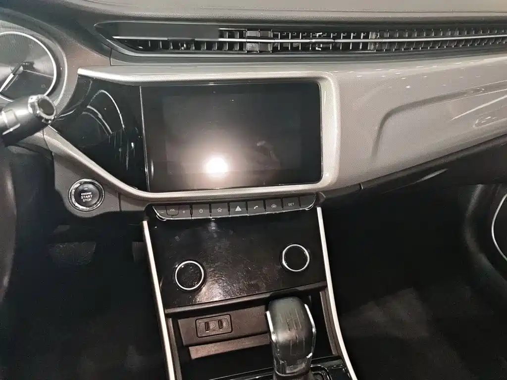 Arrizo 5 艾瑞泽5 2019款 1.5 L CVT自在版 国V