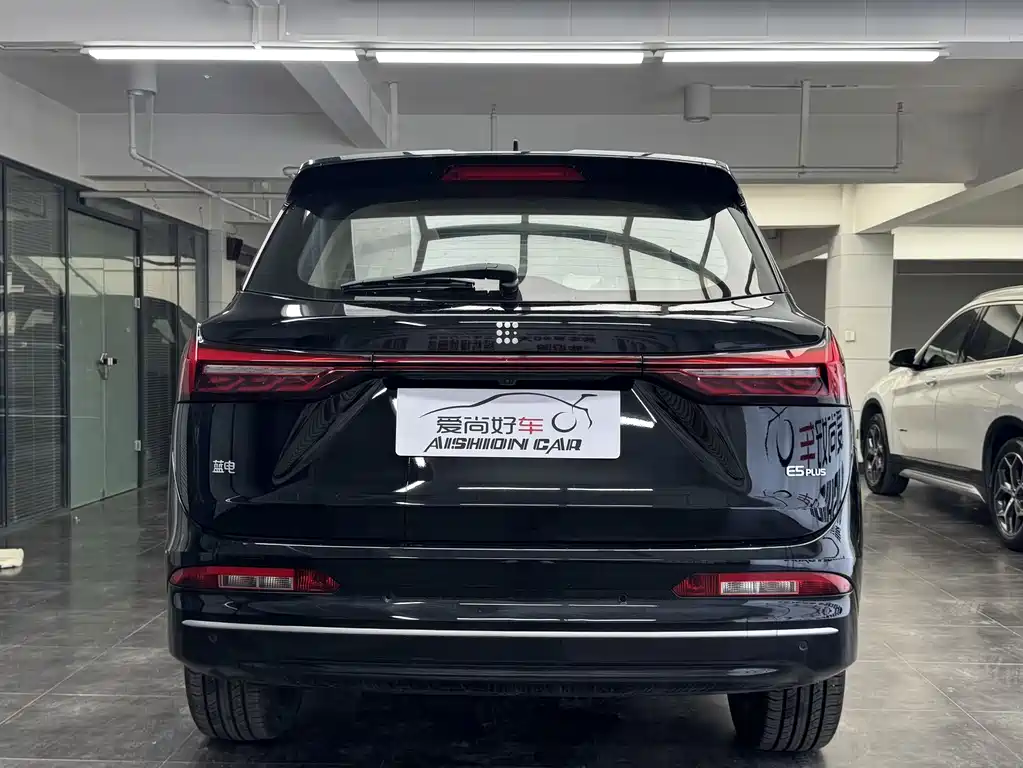 Landian E5 PLUS 蓝电E5 PLUS 2025款 165 km 长续航版 5座