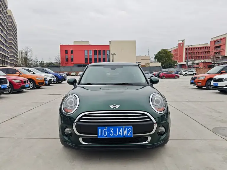 MINI 1.2 T ONE Pioneer