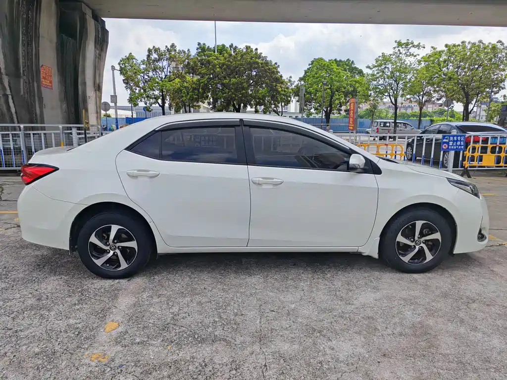 Levin Facelift 185 T CVT Elite CN-V