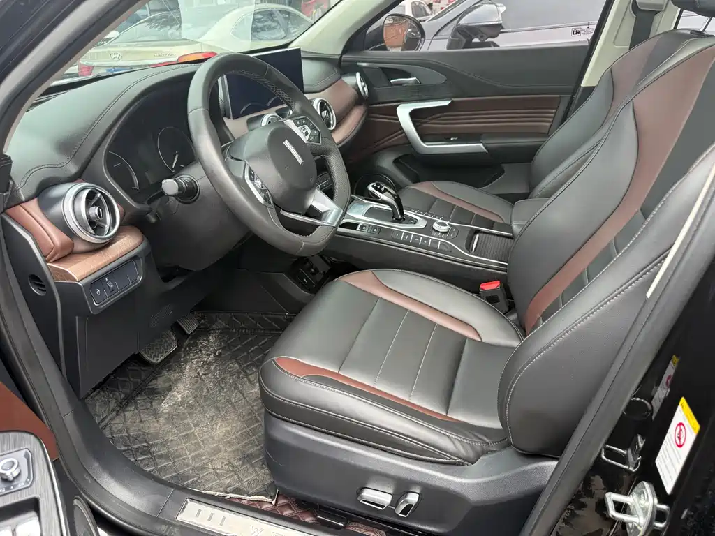 WEY VV5 1.5 T 2 WD Pioneer