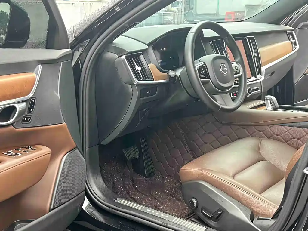 Volvo S90 B5 Smart Ease Luxury