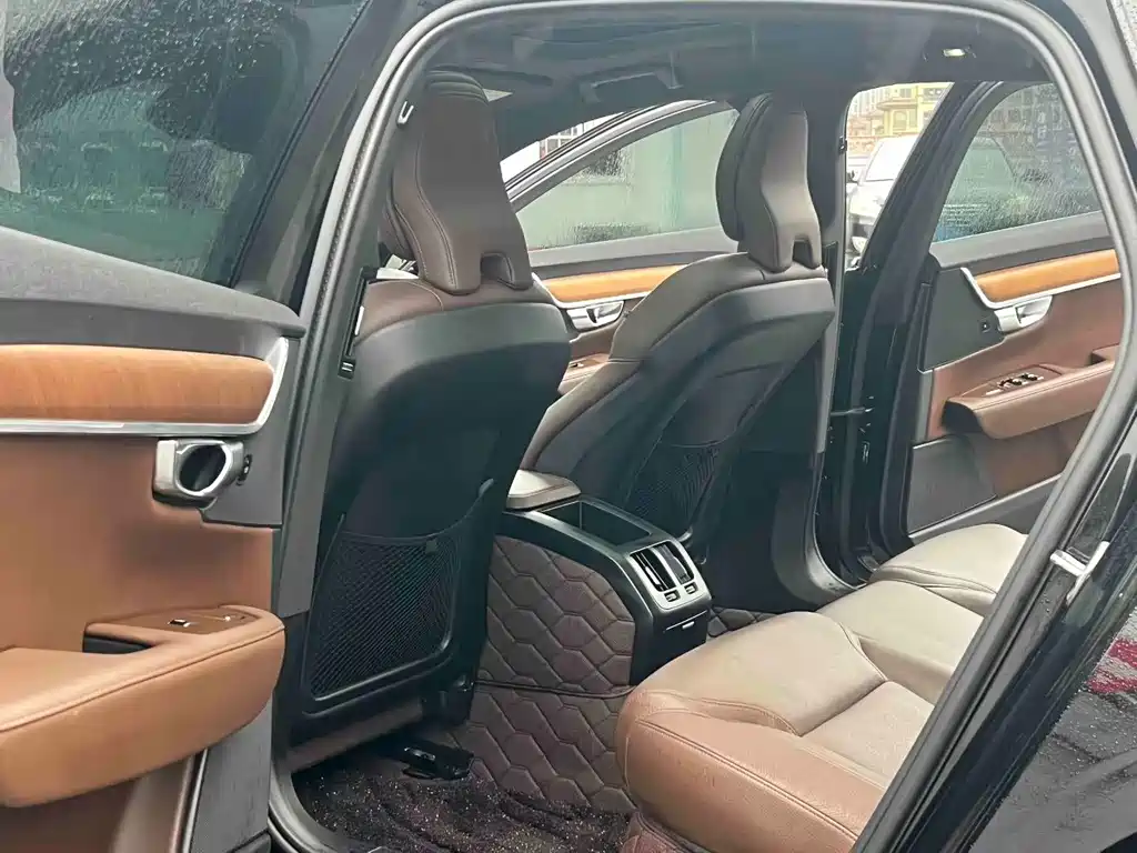Volvo S90 B5 Smart Ease Luxury