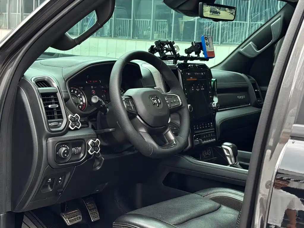 RAM Trucks RAM Trucks 2022款 6.2 T 自动