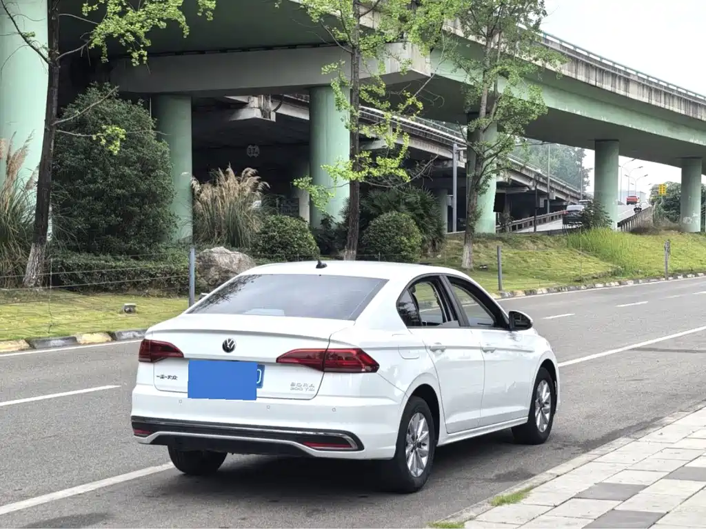 Bora 200 TSI DSG Smooth Travel