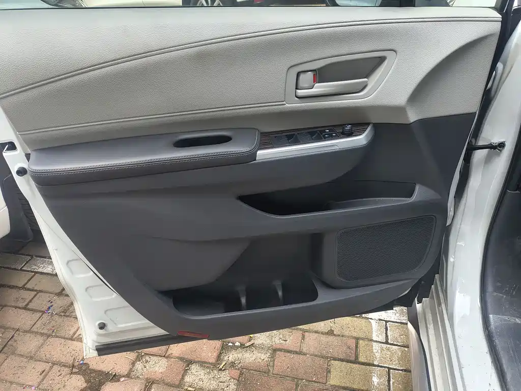 Granvia 2.5 L Hybrid Comfort