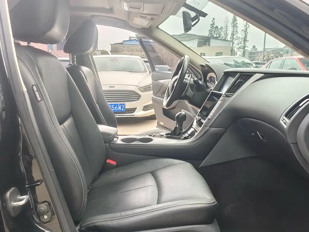 Infiniti Q50 L 2.0 T Joy