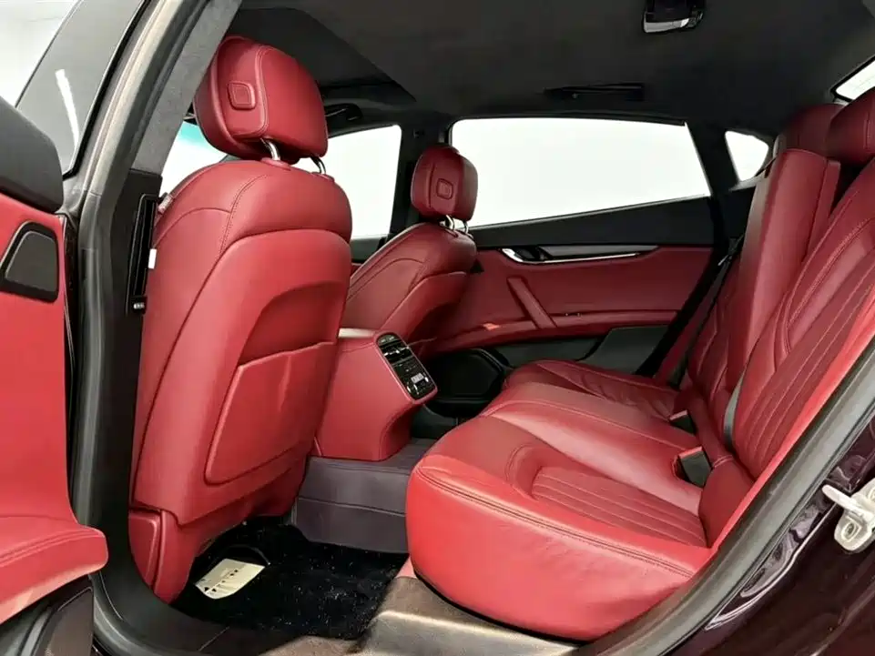 Quattroporte 3.0 T Standard